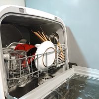 賃貸物件に食洗機は後付けできる？大家さんや管理会社の許可が必要？